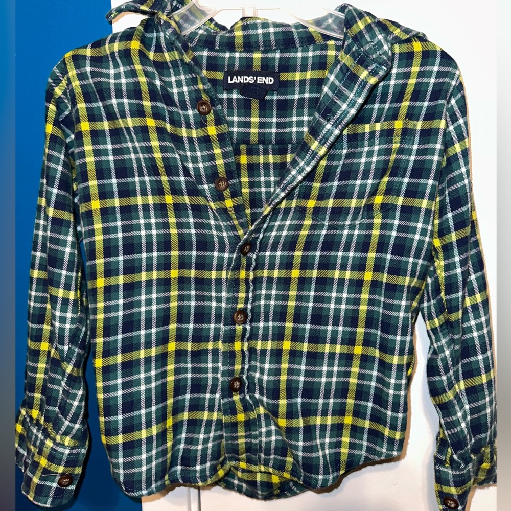 Lands End boys long sleeve button down size 4